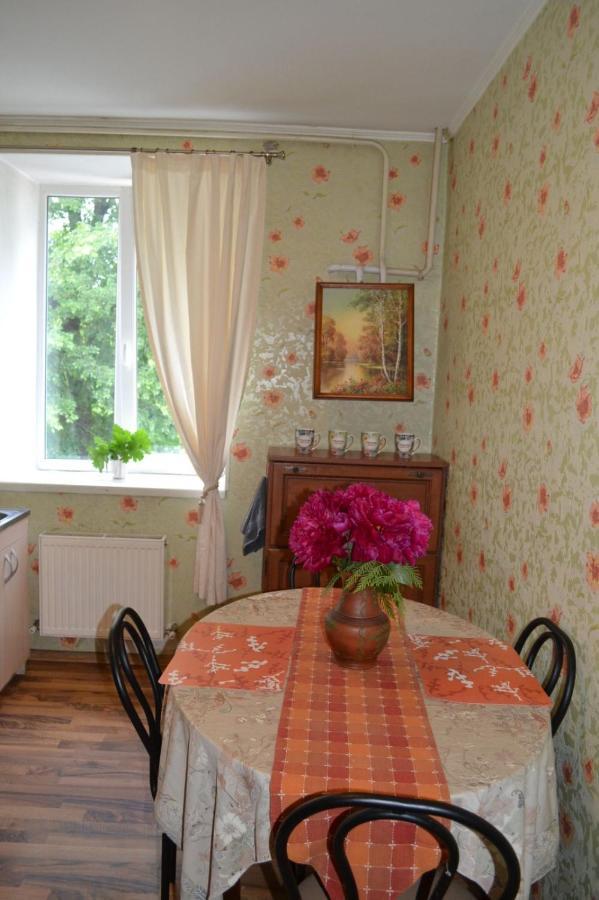 Apartamento Квартира Двохкімнатна Фонтан Kamianets-Podilskyi Exterior foto