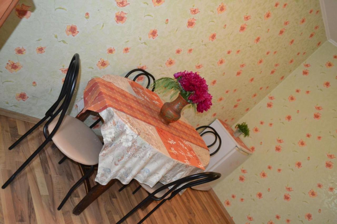 Apartamento Квартира Двохкімнатна Фонтан Kamianets-Podilskyi Exterior foto