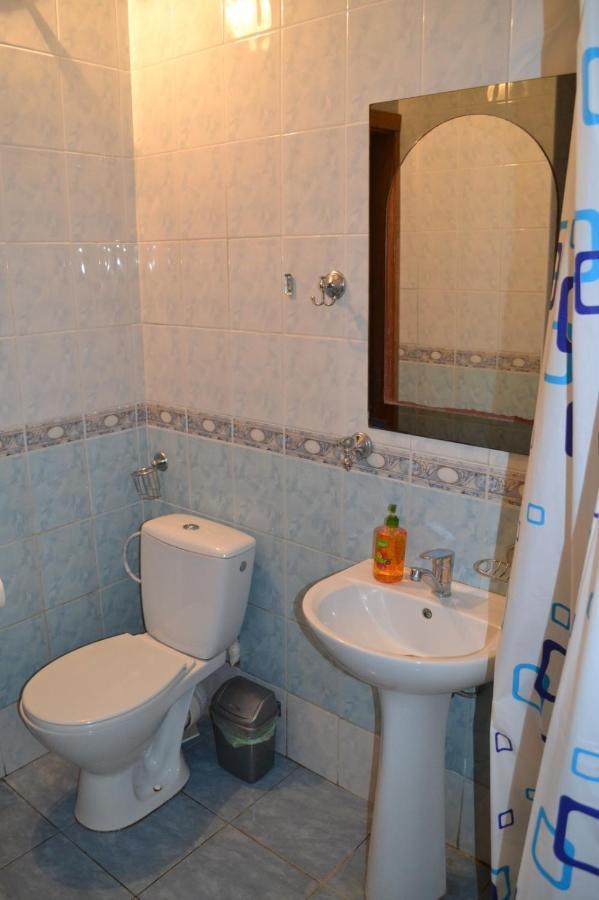 Apartamento Квартира Двохкімнатна Фонтан Kamianets-Podilskyi Exterior foto
